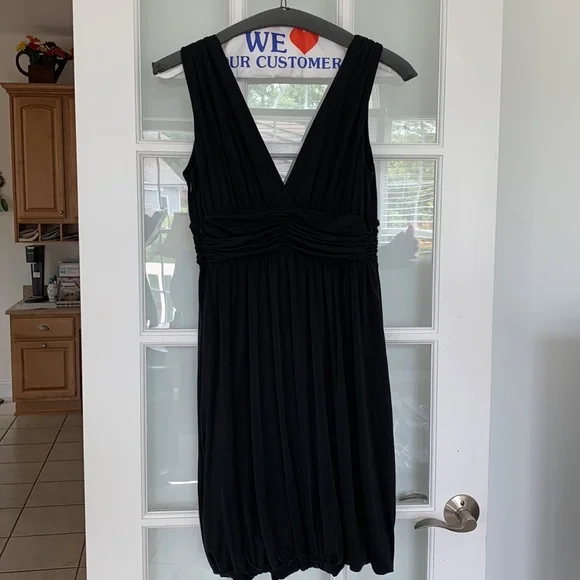 Vivienne Tam silk jersey black cocktail dress, size 2 lined EUC and easy to wear - Picture 3 of 8